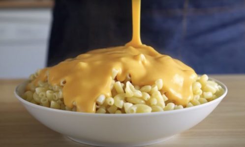 SPREMITE BRZI DORUČAK Makarone sa sirom, ali uz dva posebna dodatka